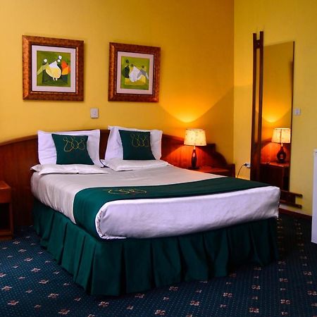Global Hotel Addis-Abeba Extérieur photo