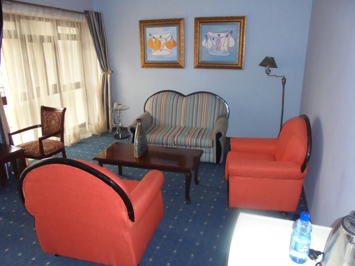 Global Hotel Addis-Abeba Extérieur photo