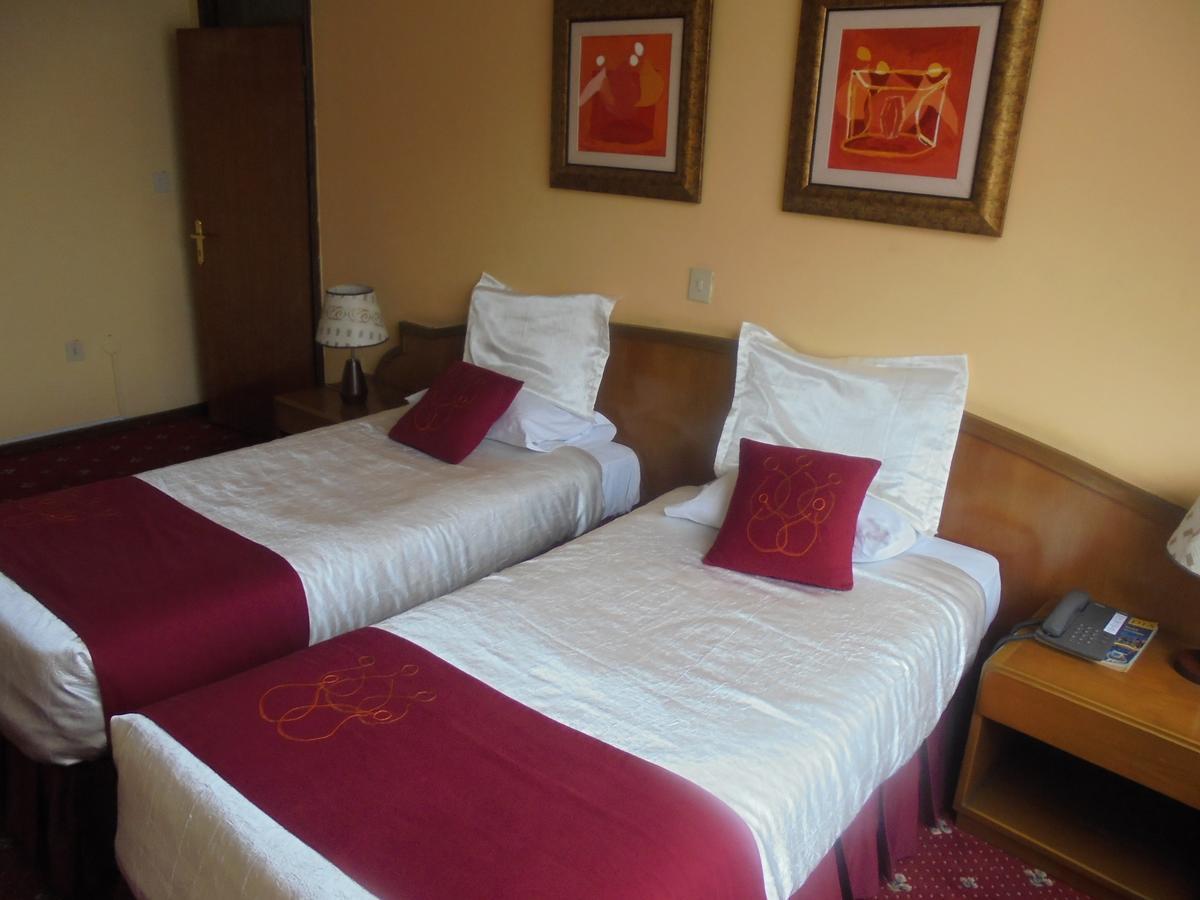 Global Hotel Addis-Abeba Extérieur photo