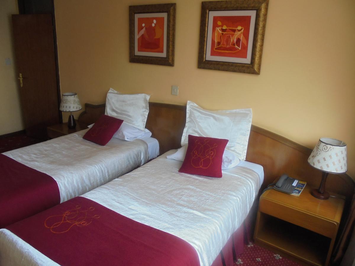 Global Hotel Addis-Abeba Extérieur photo