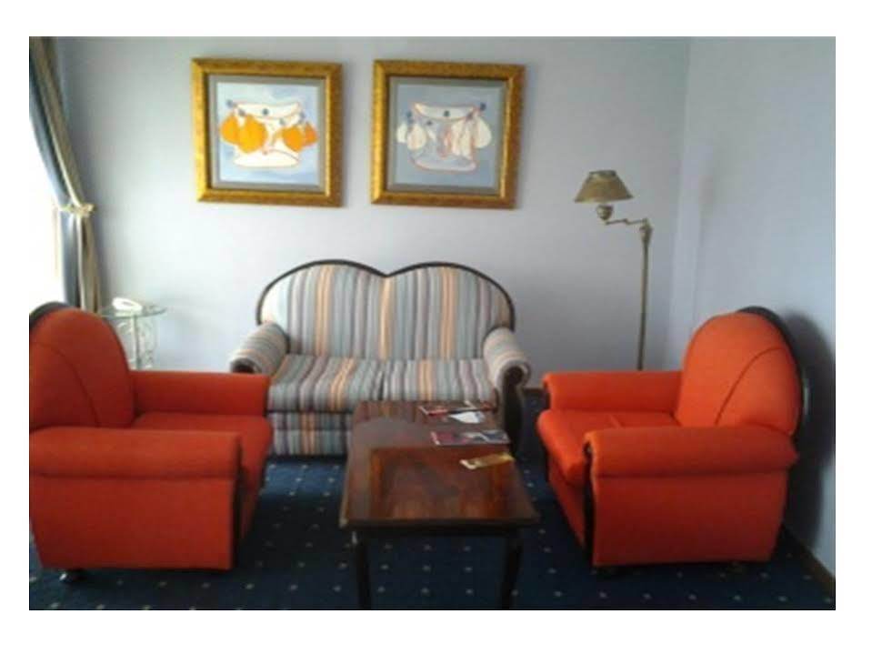 Global Hotel Addis-Abeba Extérieur photo