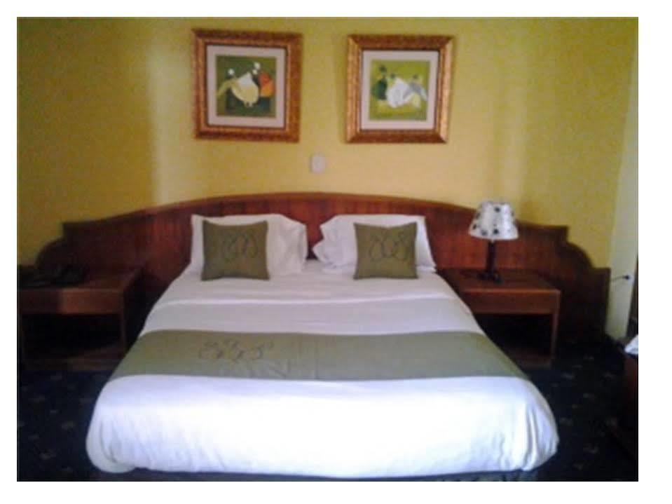Global Hotel Addis-Abeba Extérieur photo